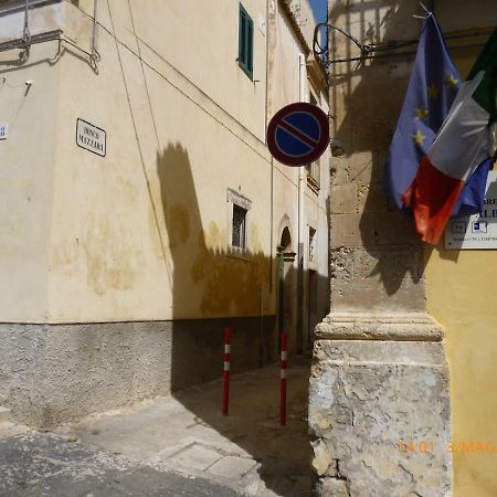 نوتو Bed & Breakfast Alba المظهر الخارجي الصورة